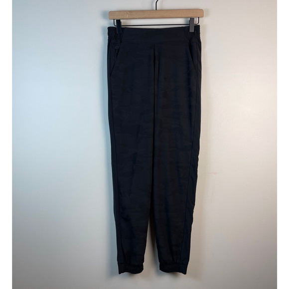 Athleta Joggers Women's 2 Black Camo Brooklyn Textured Stretch Tapered Leg Pants - Picture 1 of 10